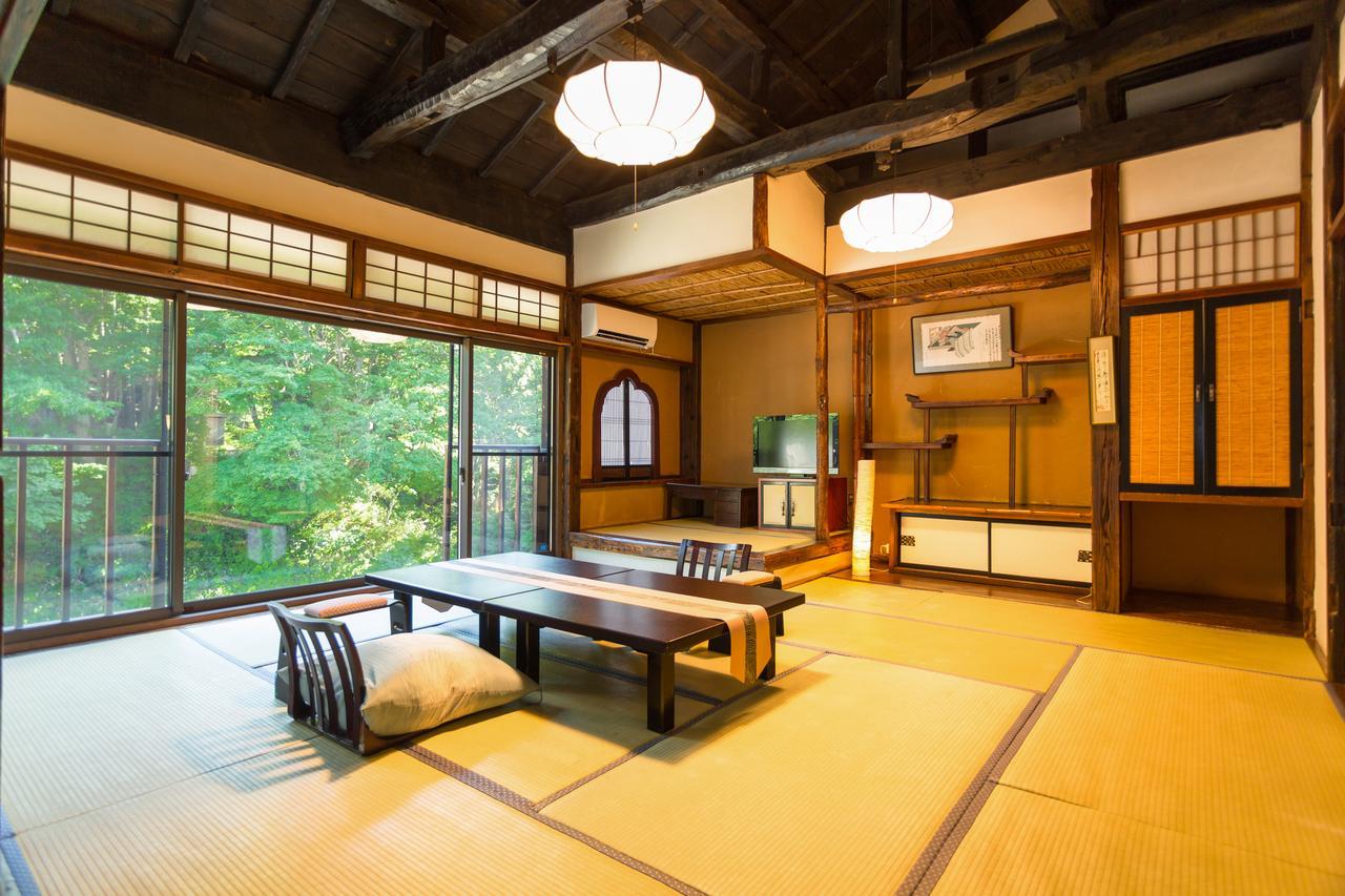 Honke Bankyu Hotel Nikko Bagian luar foto