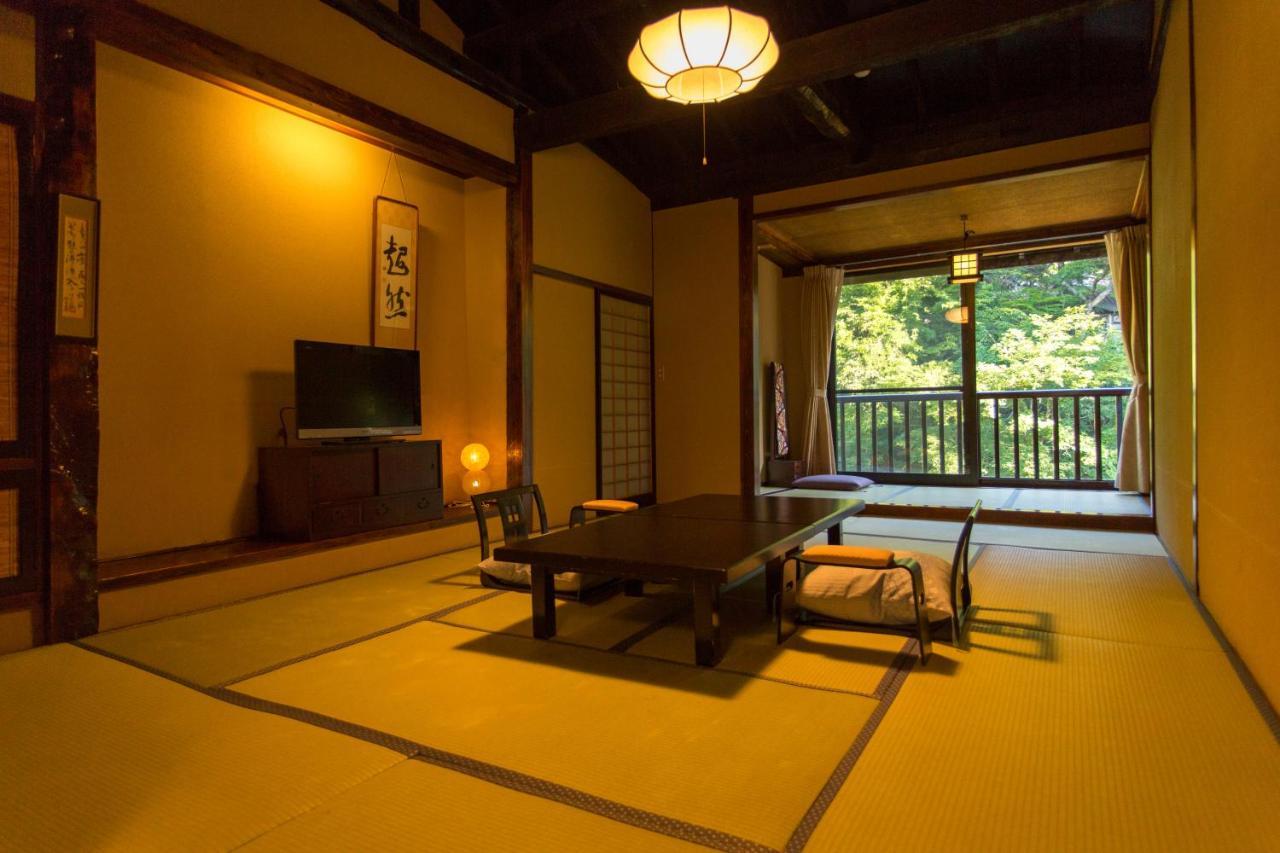 Honke Bankyu Hotel Nikko Bagian luar foto