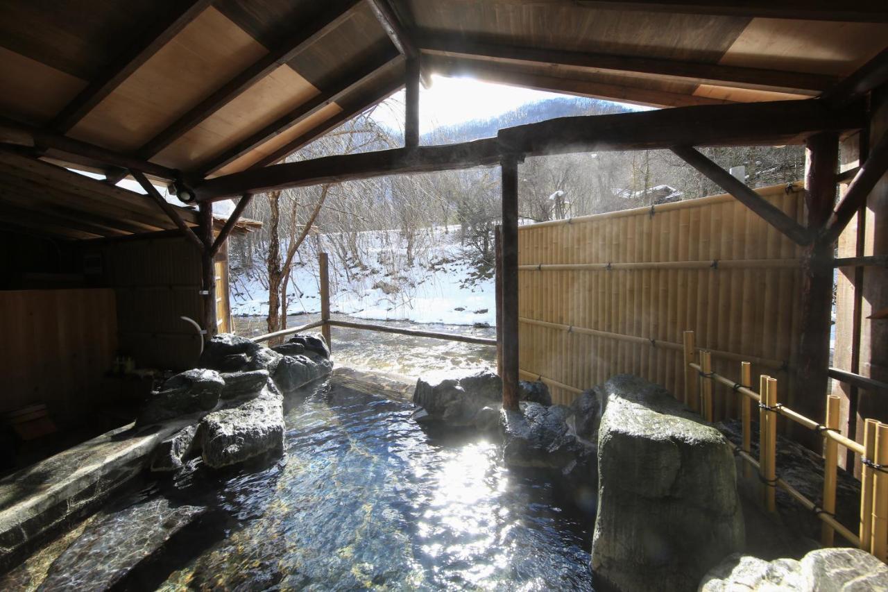 Honke Bankyu Hotel Nikko Bagian luar foto